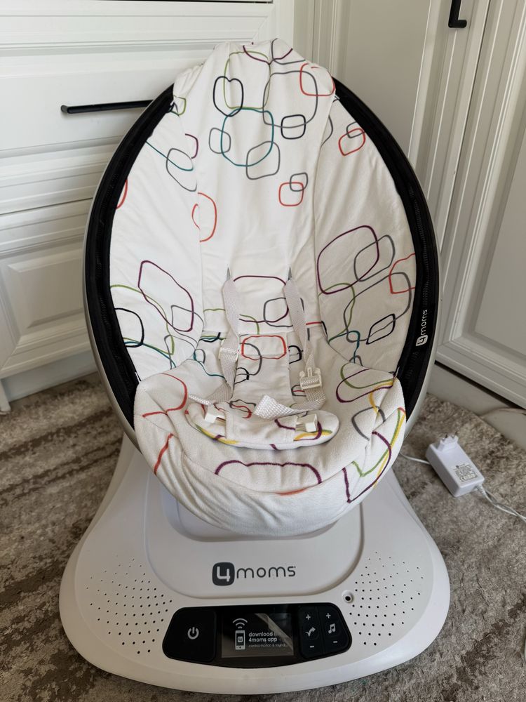 Укачивающий центр 4 Moms / Mama roo