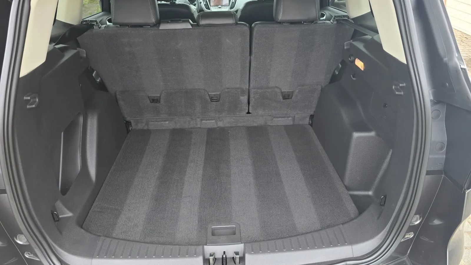Ford Escape 1.5 benzyna 182KM 4x4 Automat / Skóra / Car Play/ Android Auto
