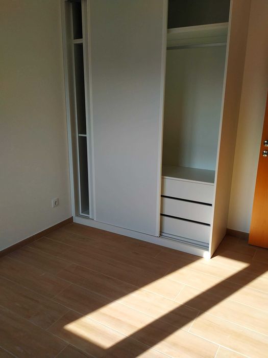 Apartamento 1º andar (junto à areosa)