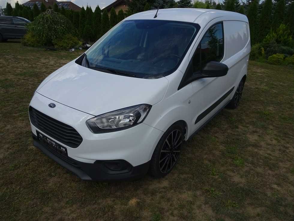 Ćwiartka Przód Lewy Ford Transit Tourneo Courier od 2014 roku (1)