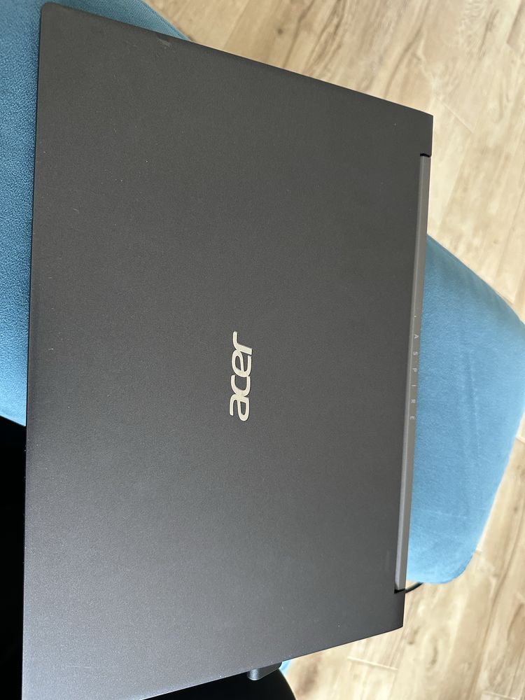 Acer Aspire 7 A715-41G-R9KP як новий