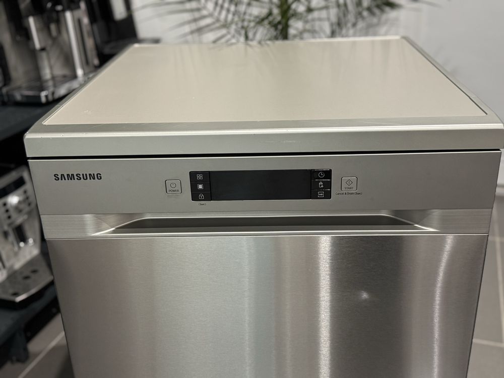 Посудомийна машинка SAMSUNG 2021р