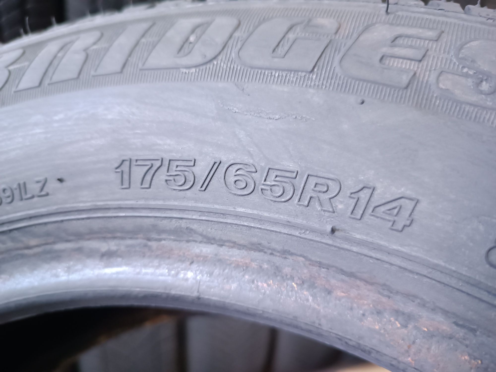 Літні шини BRIDGESTONE 175/65 R14 резина Р14