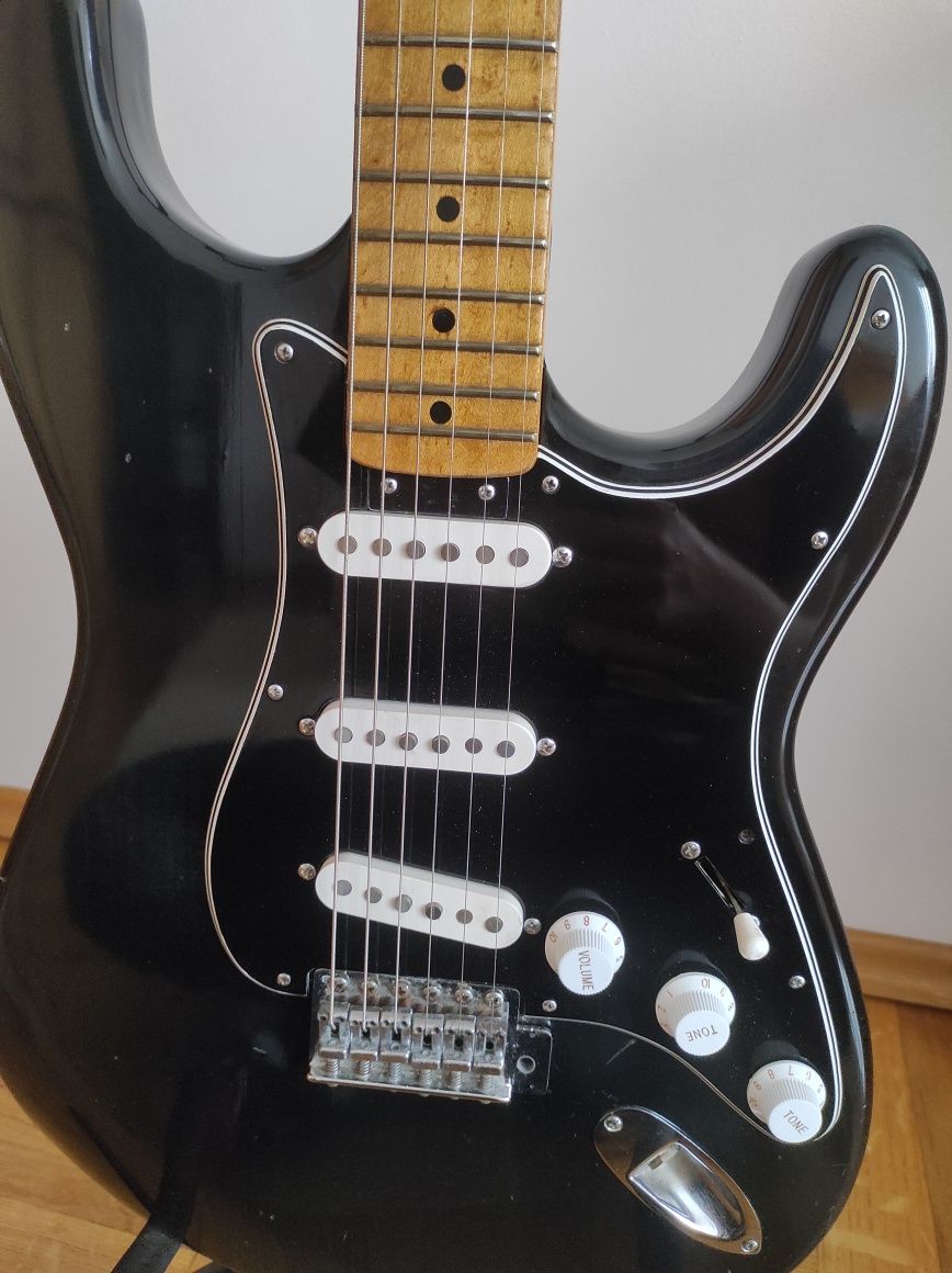 Greco Gneco Stratocaster SSS  Made in Japan 70' MATSUMOKU Hard Case