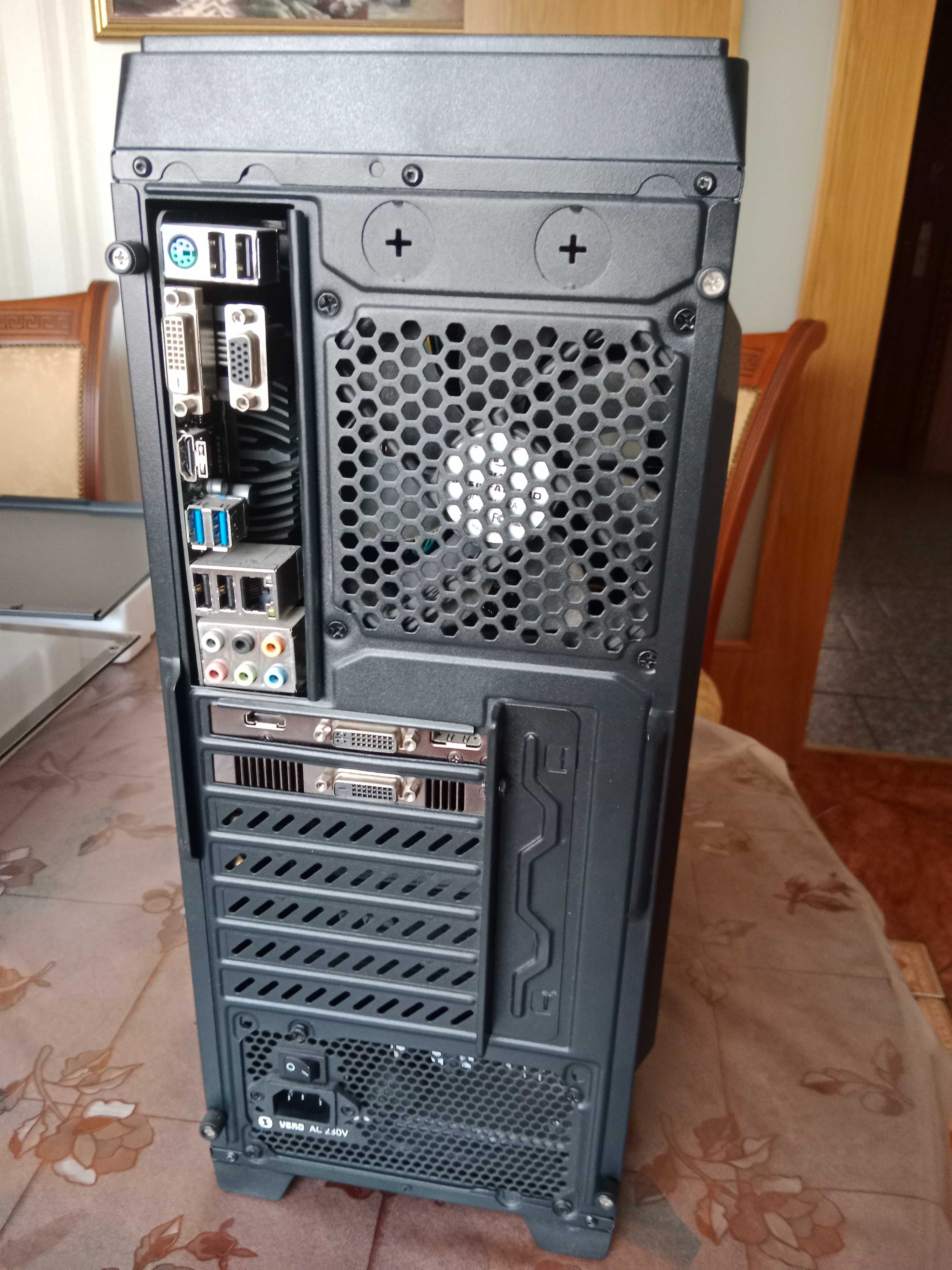 Komputer stacjonarny GeForce GTX 950 | i5-4460 | 16 Gb RAM