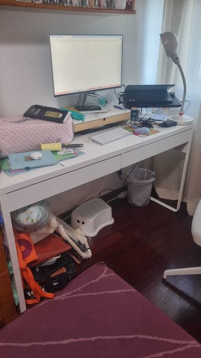 Secretária branca nova