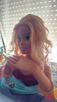 Boneca Barbie busto