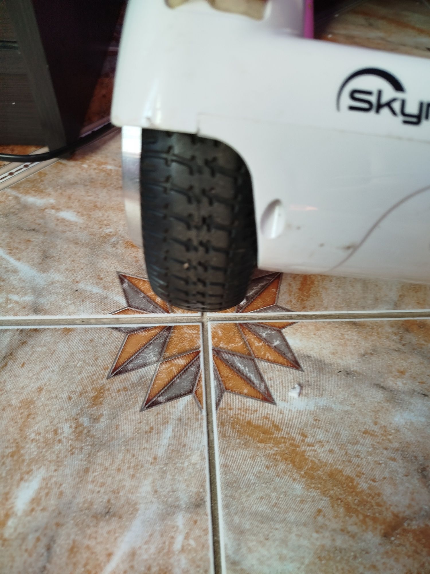 Deskorolka elektryczna sky master