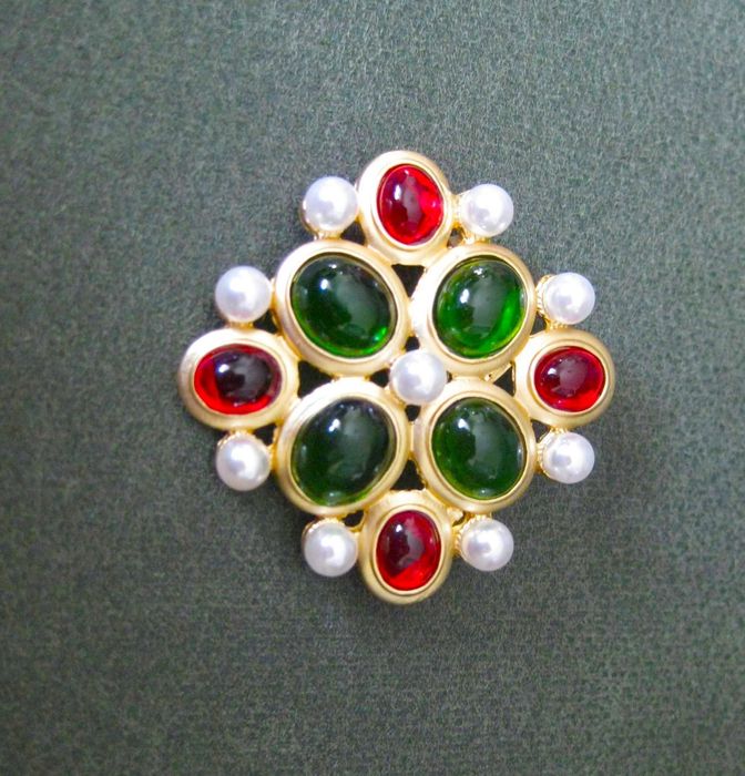 Alfinete / Broche / Pregadeira Geometrico Pedras c/ Perolas NOVO