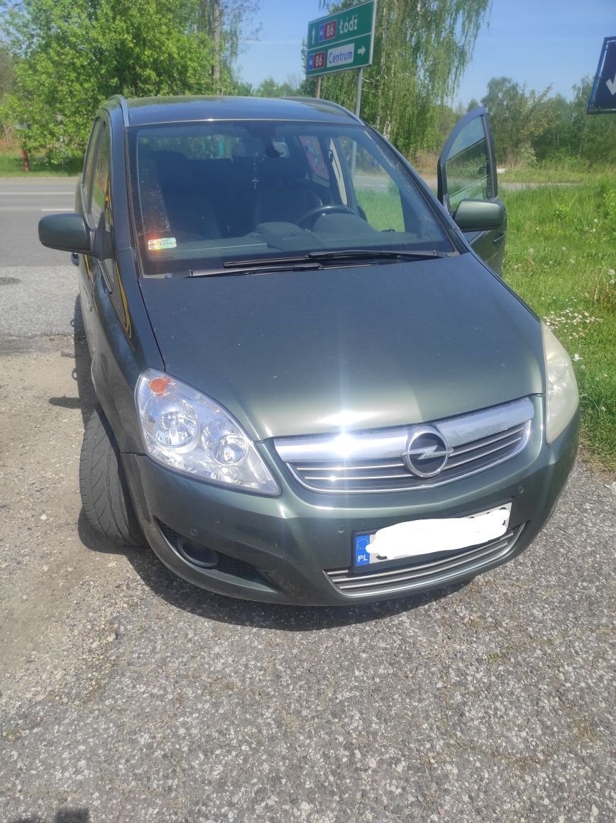 Sprzedam Opel Zafira 1.9 CDTI COSMO