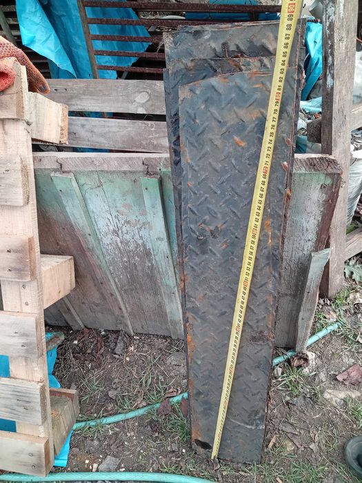 Полоса рефленая,для ступеней или другого использования