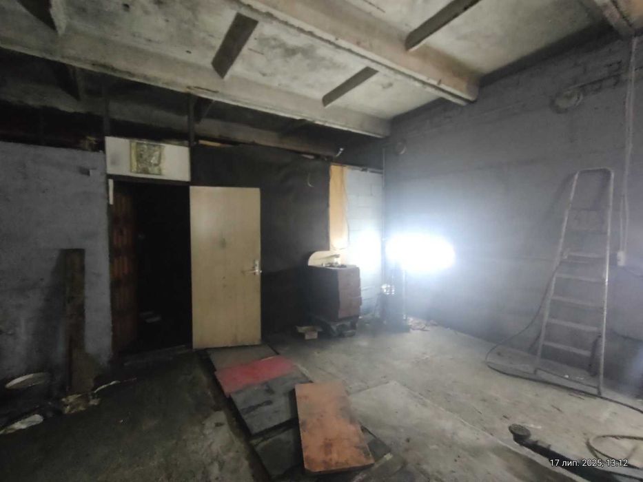 Гараж СТО Техстанція Великих ДВА сусідні Троєщина 11.60х11.40м 132квм