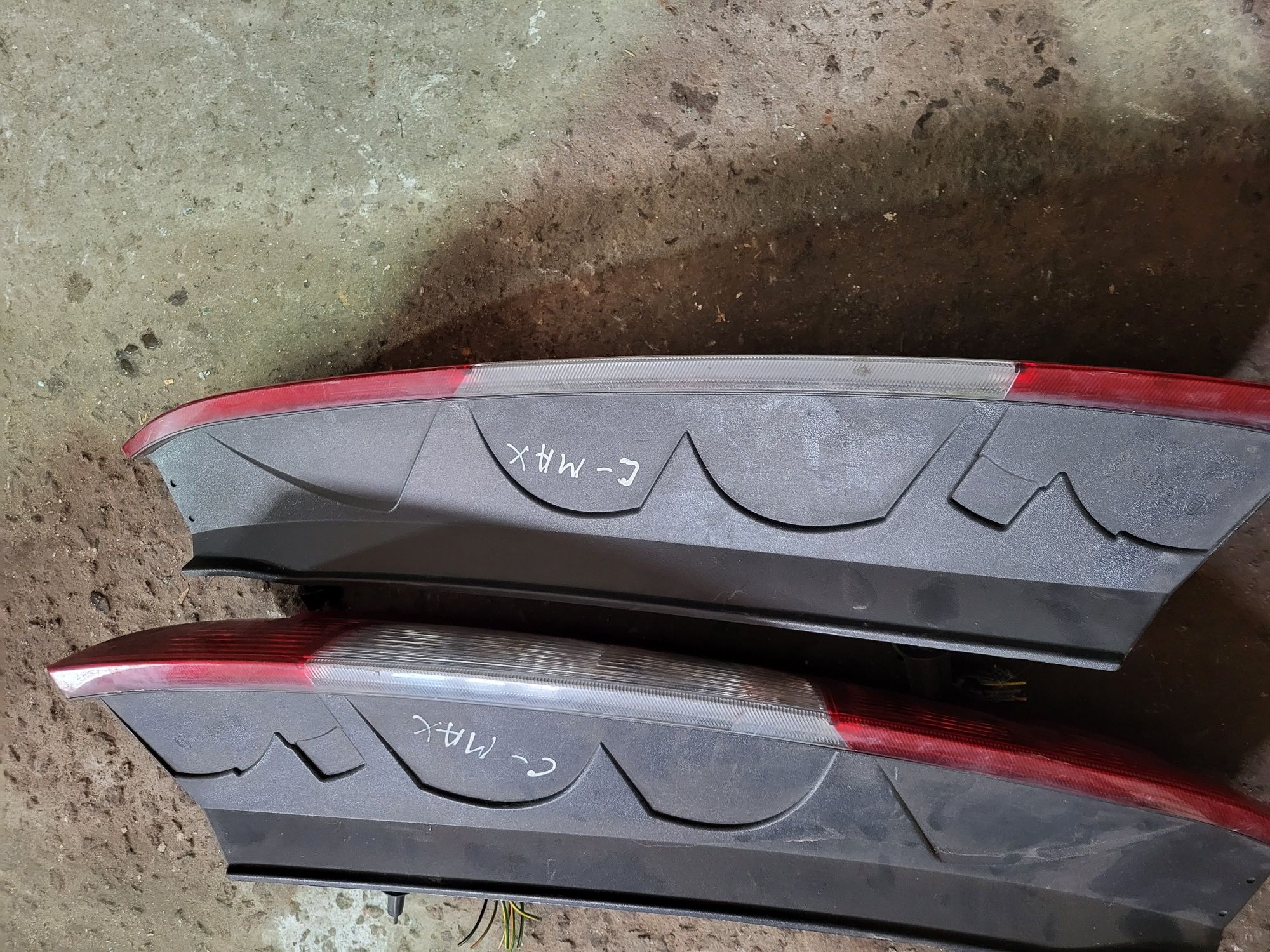 Задні фари стопи Fird C-Max 2003-07рік