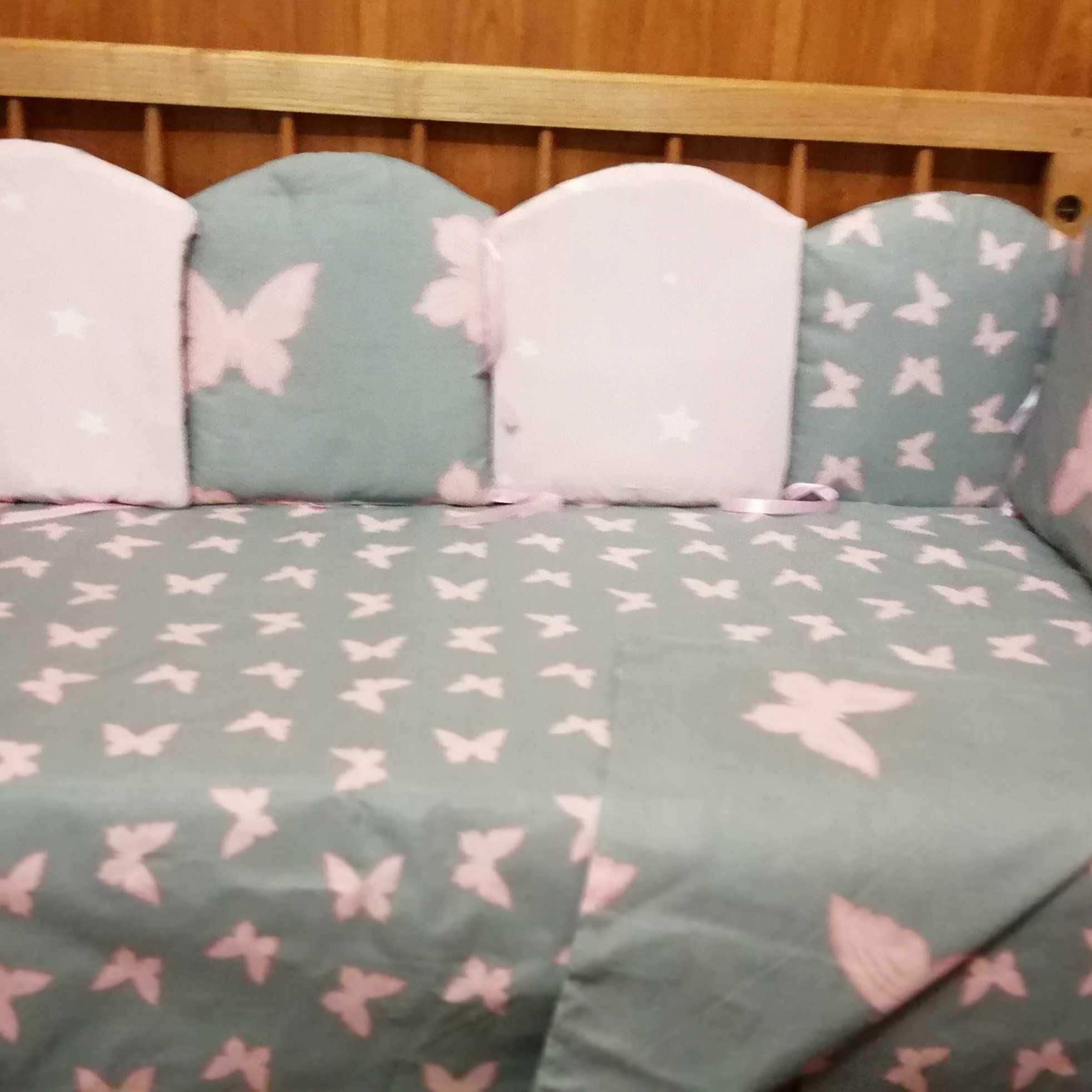 Бортики подушечки  і комплект змінної постелі.в дитяче ліжечко