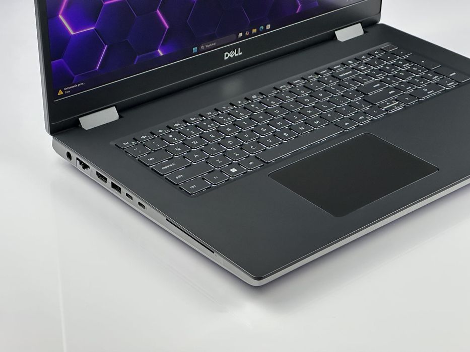 Laptop DELL Precision 7770 | i7-12850HX / FHD / RTX A5500 / US / FV23%