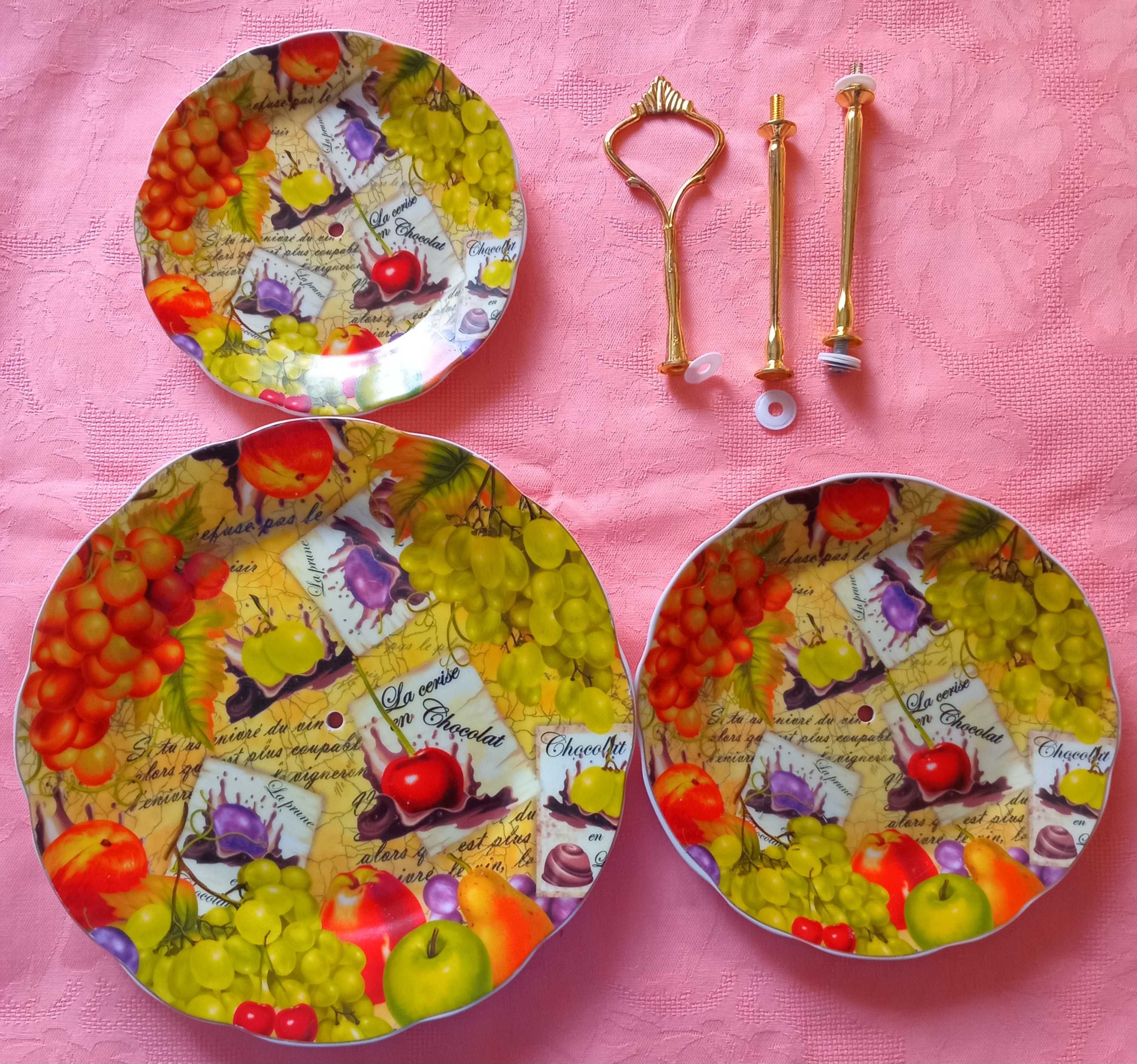 Триярусна фруктівниця від компанії Bona Di Creative Ceramics