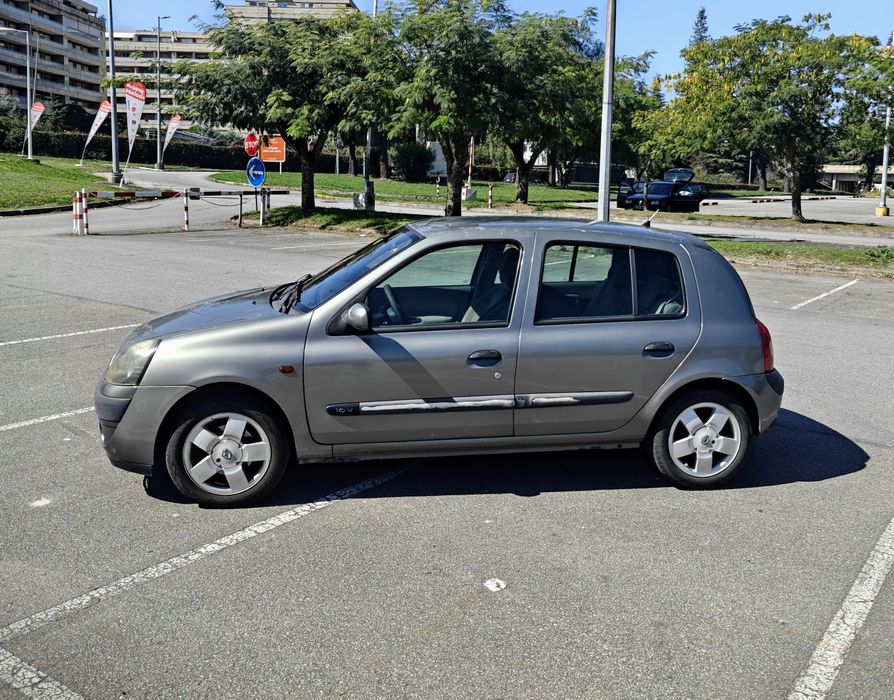 Renault Clio Gasolina bom estado
