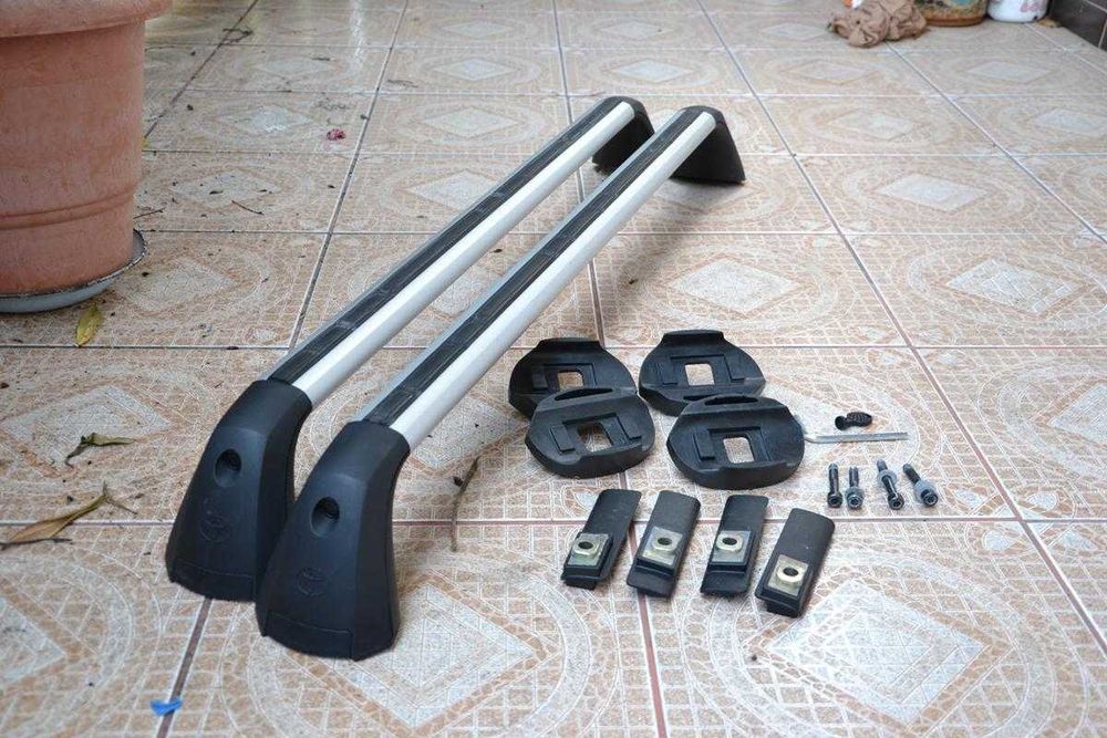 Toyota AVENSIS T27 ORYGINALNY Bagażnik,Relingi Belki Bazowe Wysyłka