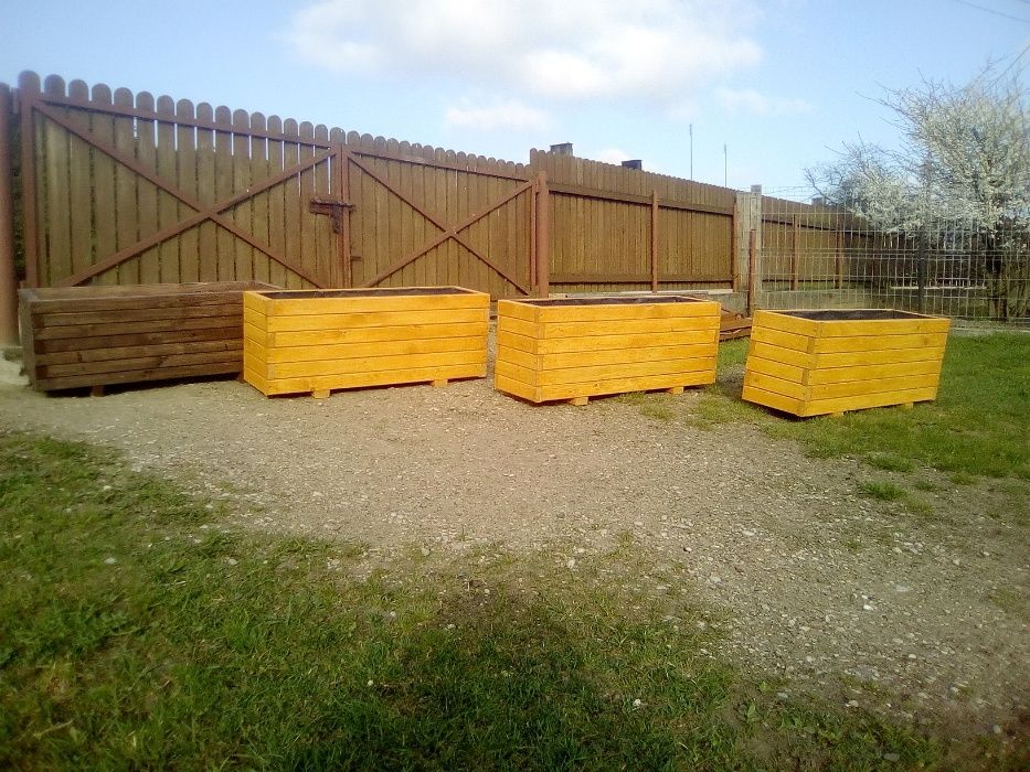 Donica z pergola drewniana z drewna drewniana donice zielnik kwietnik