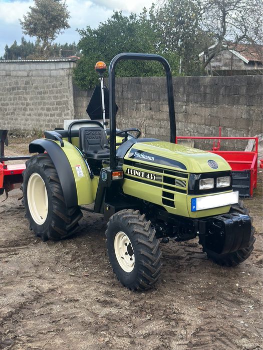 Trator Tractor Hurlimann e Alfaias