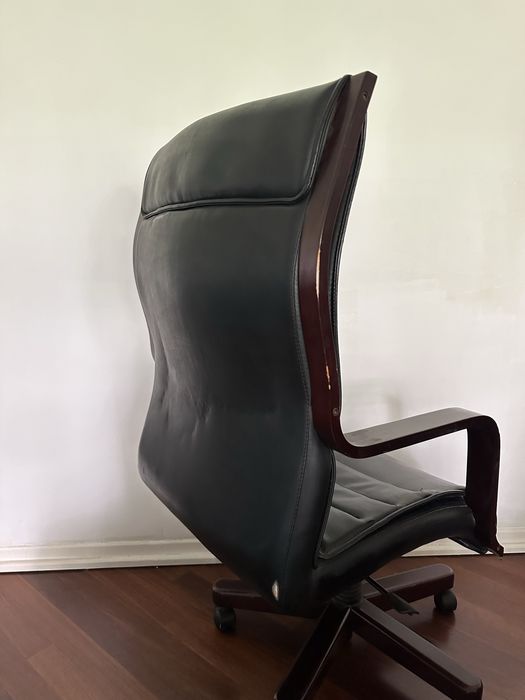 Cadeira Escritorio em Pele