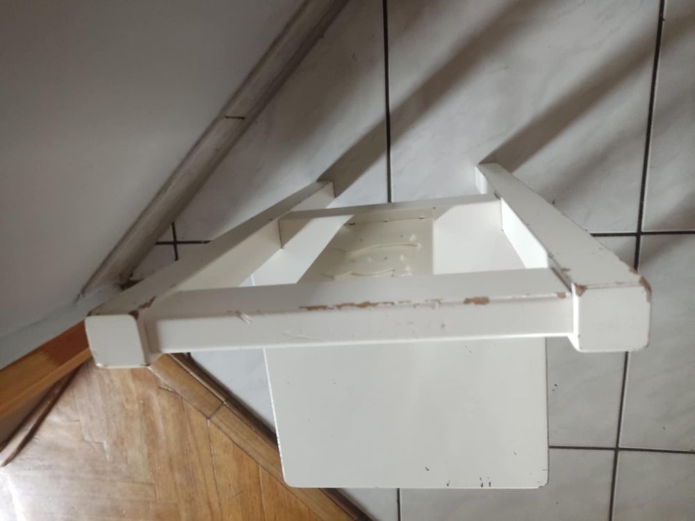 Białe drewniane krzesełko dla dzieci IKEA kritter
