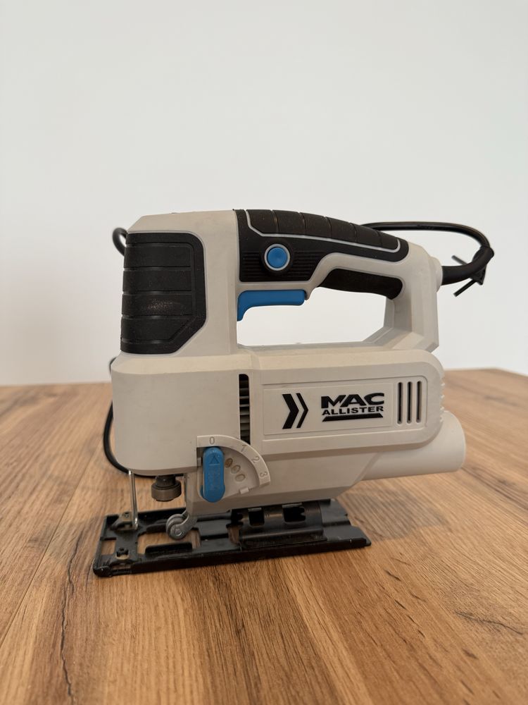 Wyrzynarka z funkcją podrzynania MacAllister 600 W
