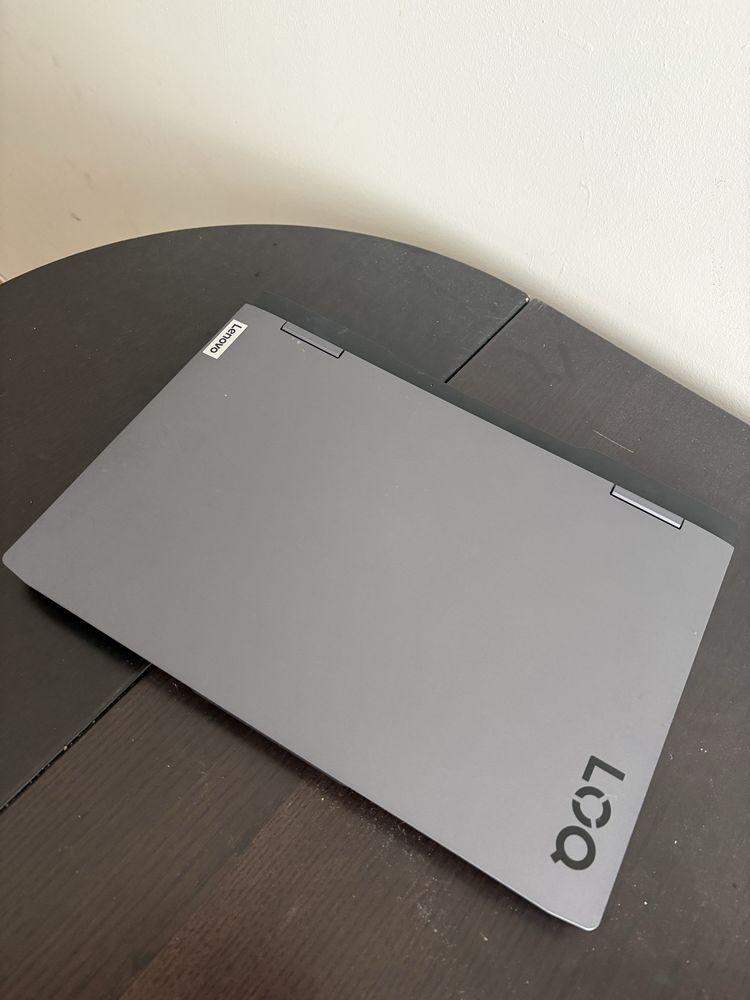 Portátil Lenovo LOQ Gaming Ryzen 7 16GB/256