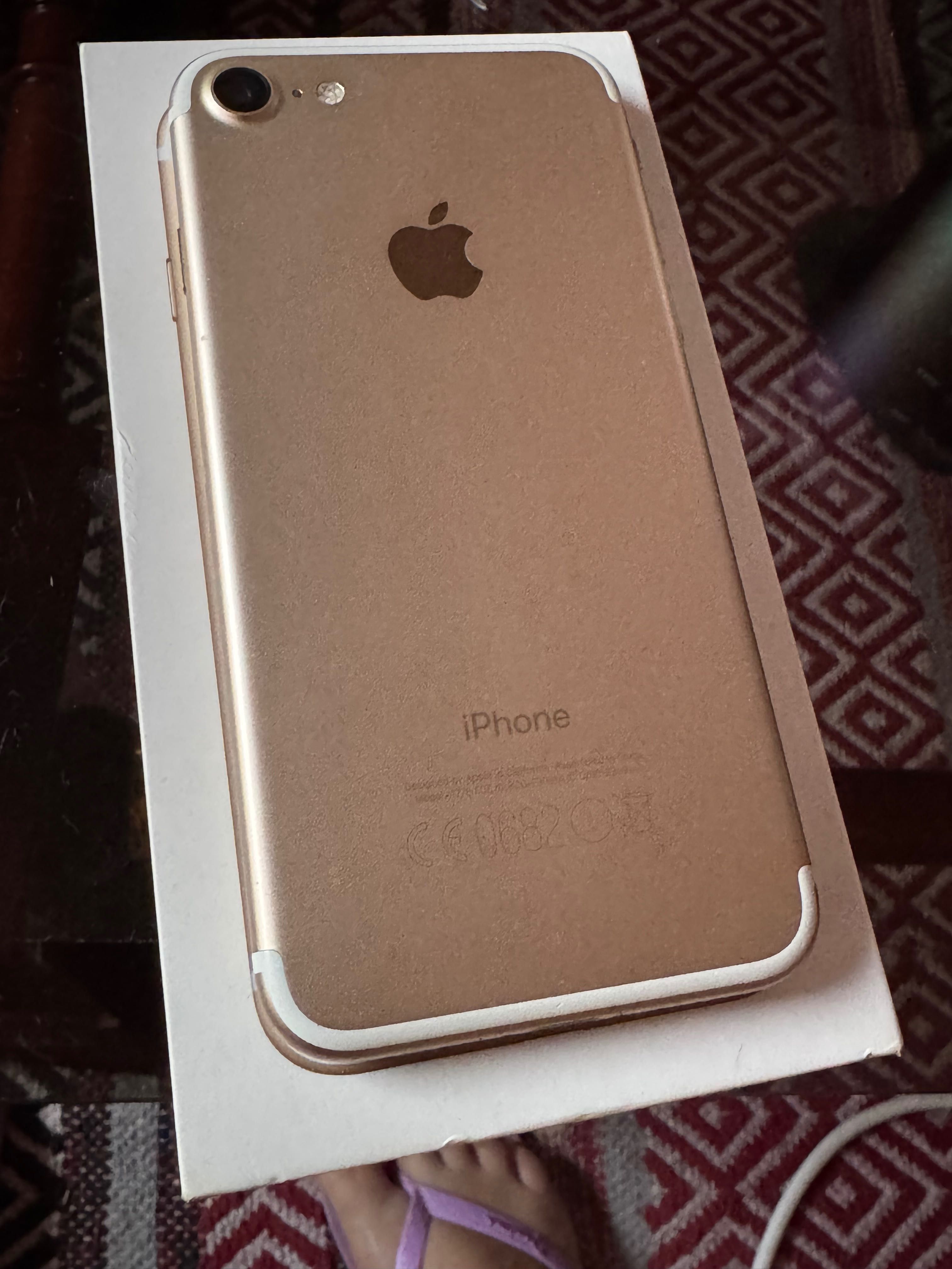 iPhone 7 rose gold