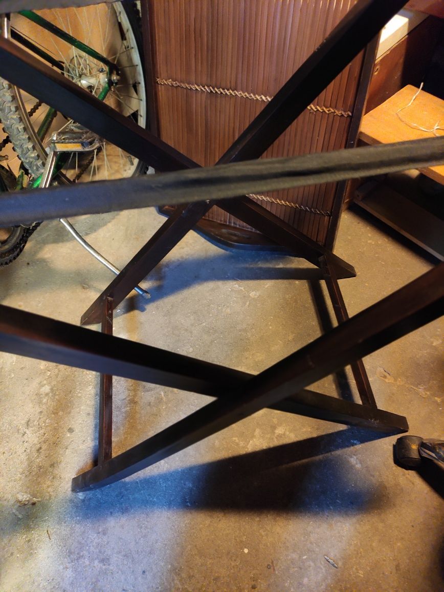 Mesa/tabuleiro de apoio