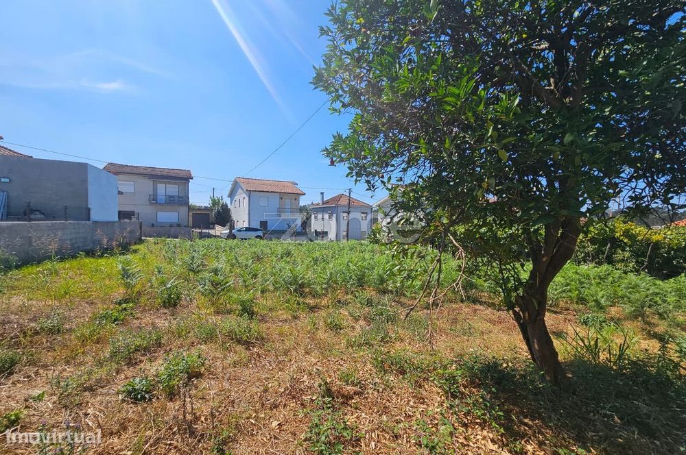Terreno para construção em São Bento da Batalha, Santo Tirso!