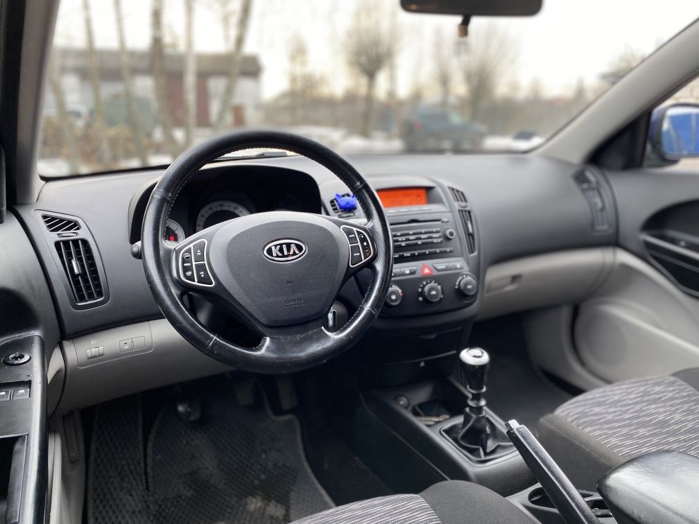 Kia ceed хетчбэк