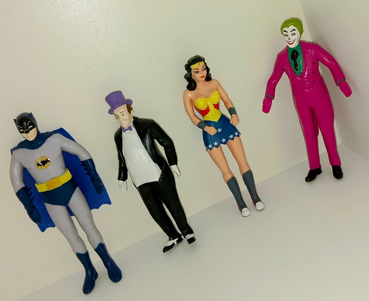 Joker DC Super Heroes retro figurka
