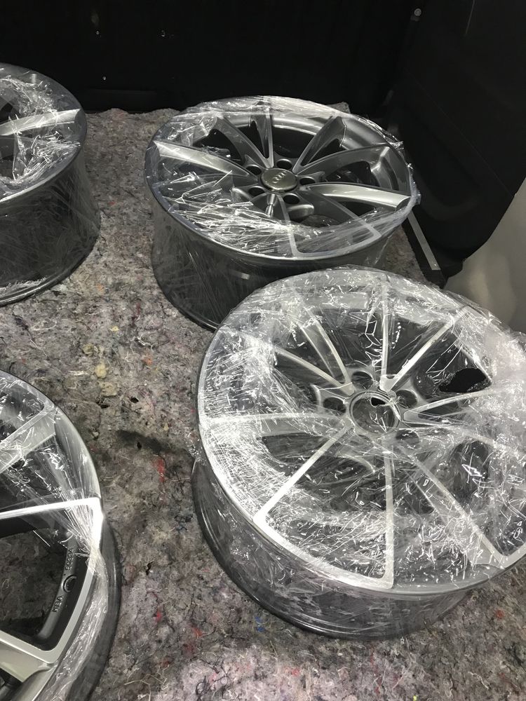 Sprzedam felgi 18 cali 5x112 audi rs4 audi sport