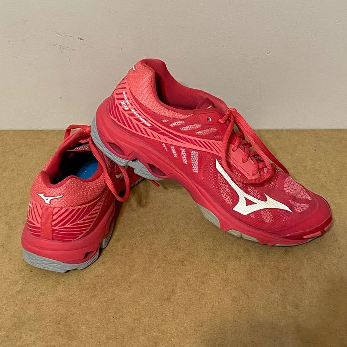 Оригінальні кросівки для волейбола Mizuno Wave Lightning Z4