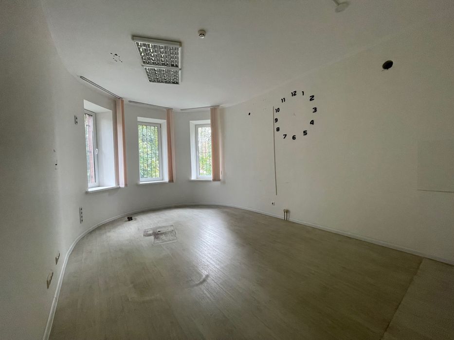 Оренда приміщення Фасад 194кв м р-н Верхня Польова