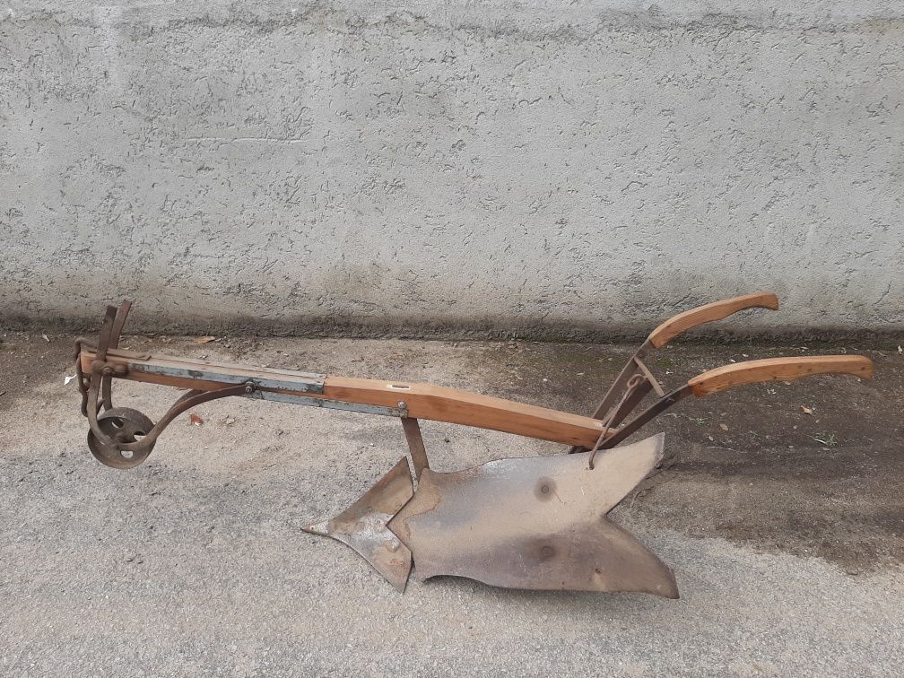 Arado Charrua Alfaia Restaurado