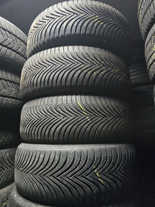 225/55R17 Michelin Alpin 5