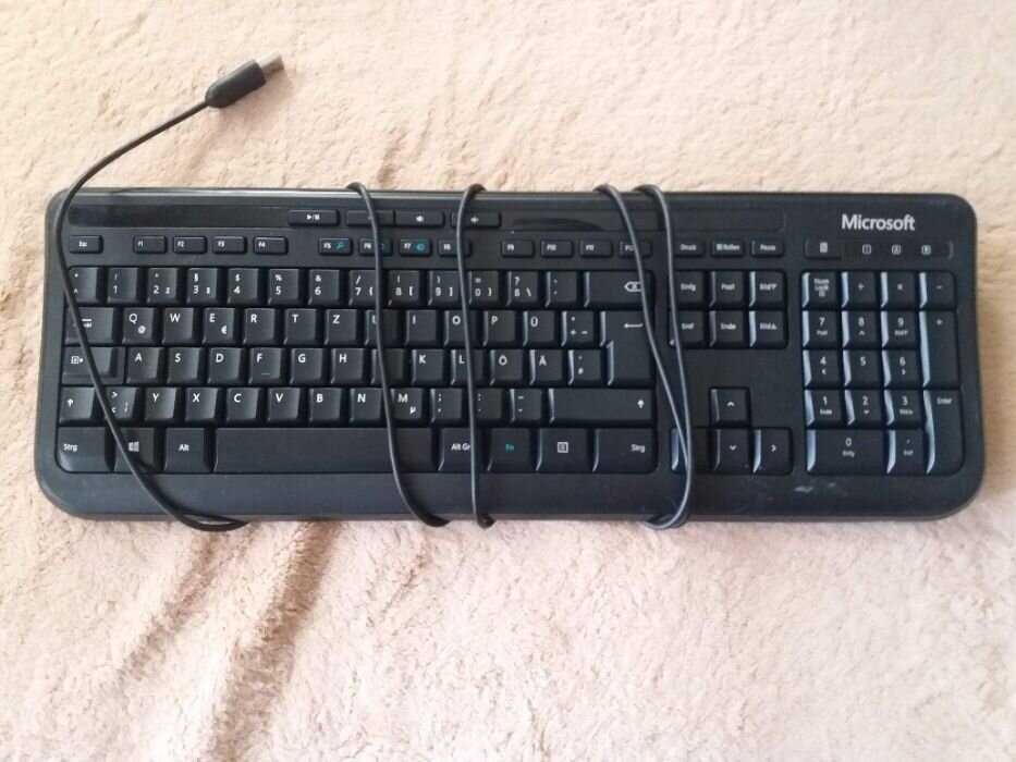 Microsoft wired keyboard 600 black USB Клавиатура