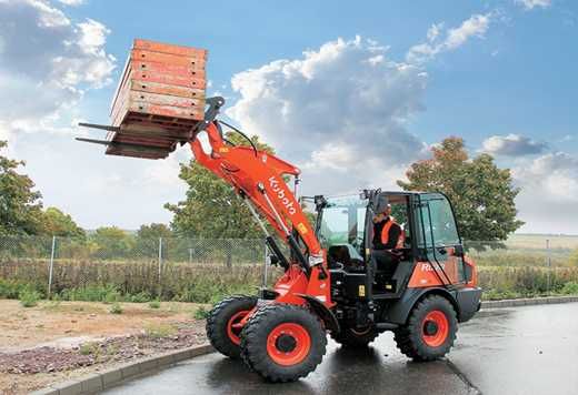 Фронтальний навантажувач Kubota R070