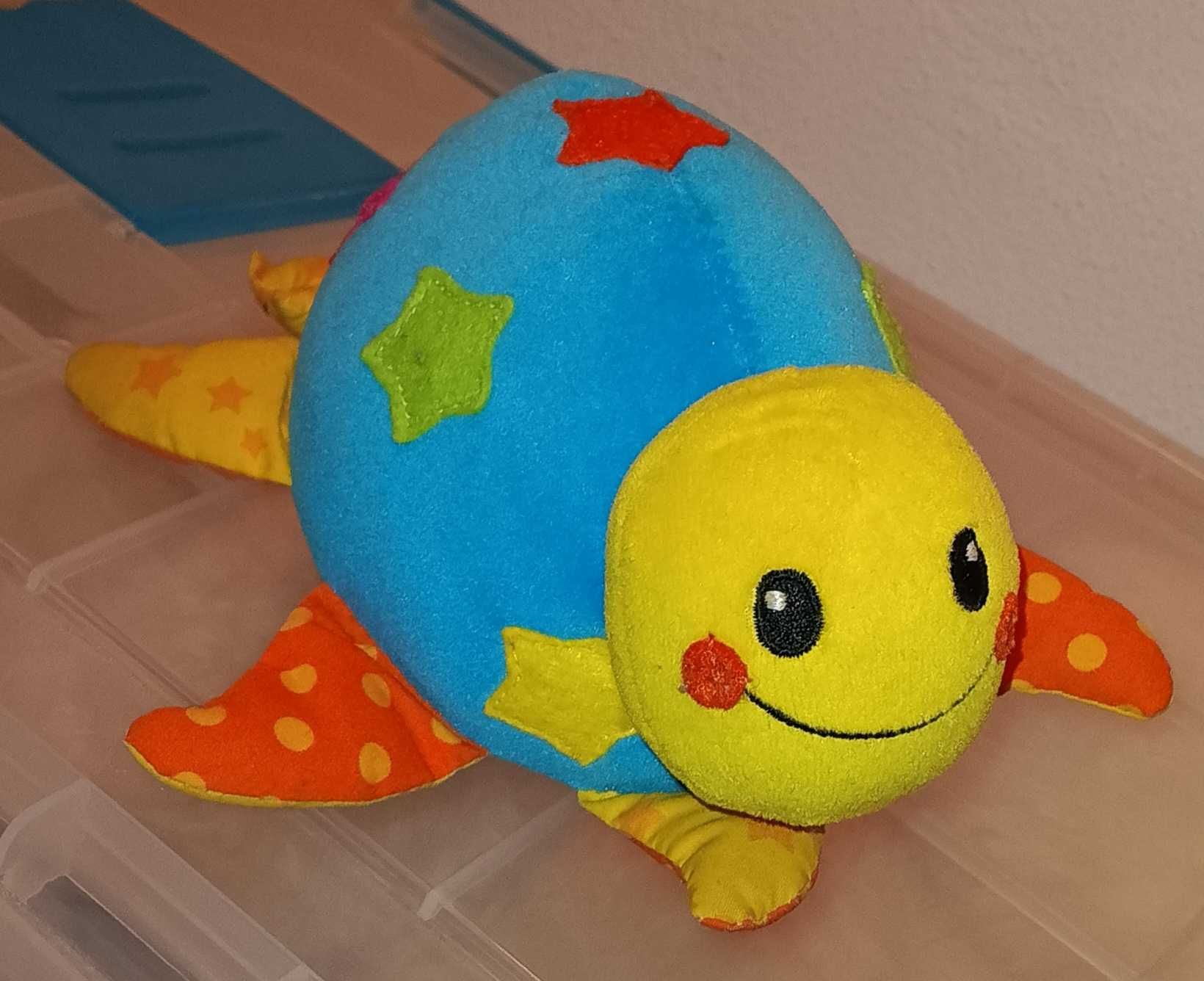 Tartaruga colorida de peluche para bebé (6M+)