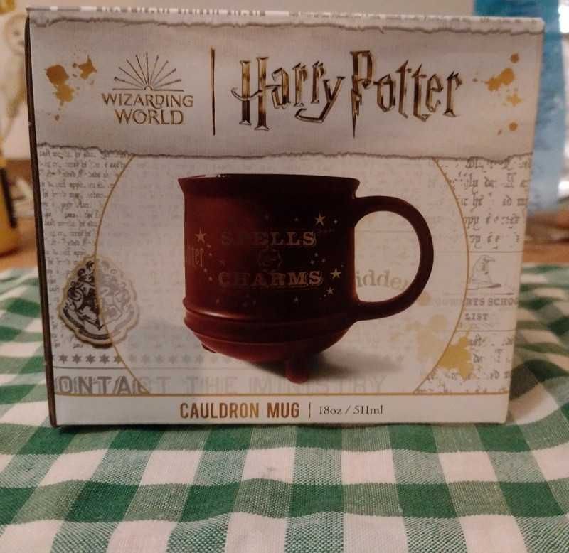 Harry Potter - Hogwart (Czerwoni) - Kubek 3D (Kociołek)