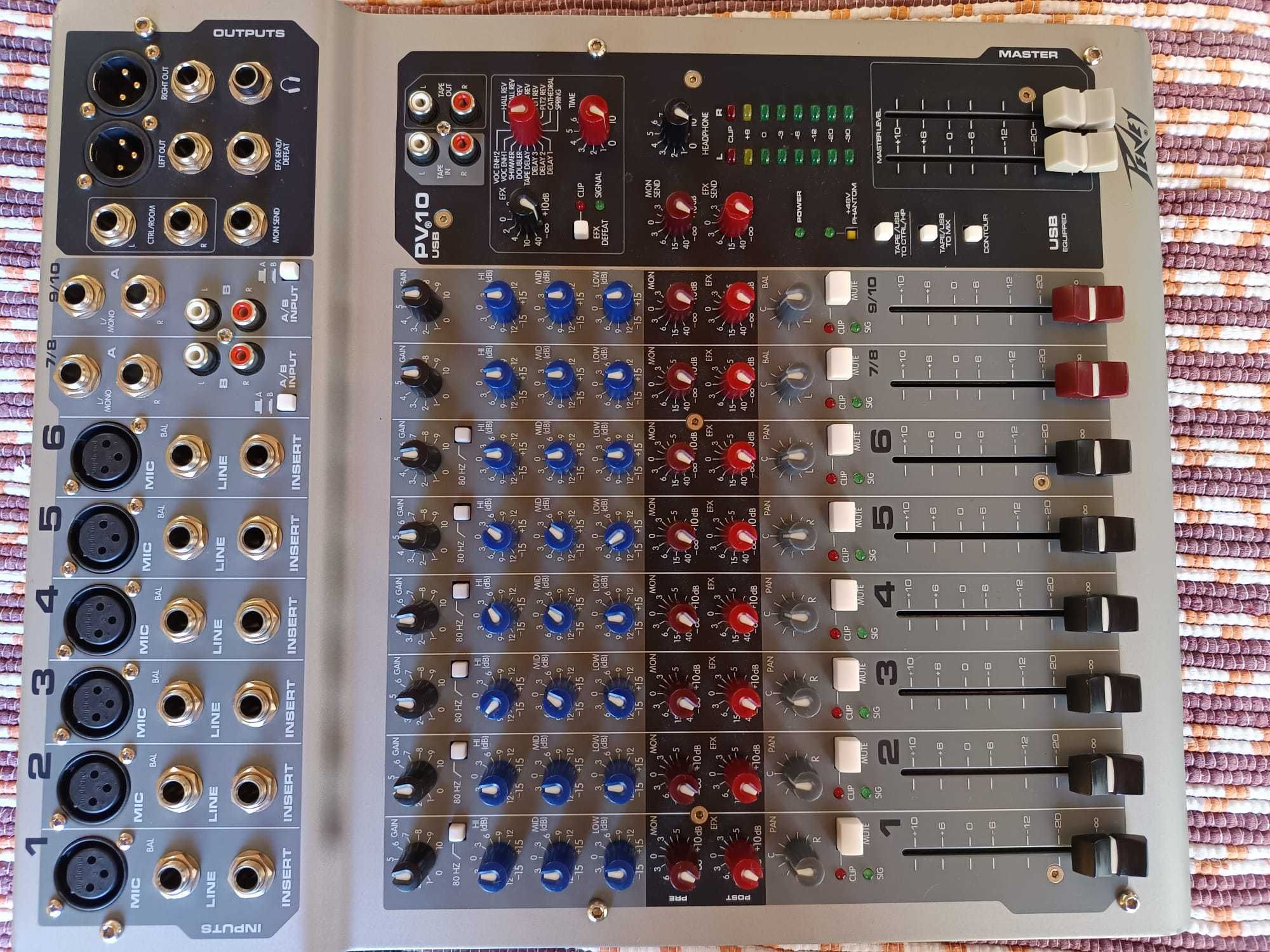 Mesa de mistura Peavey PV10 com entrada/saida USB