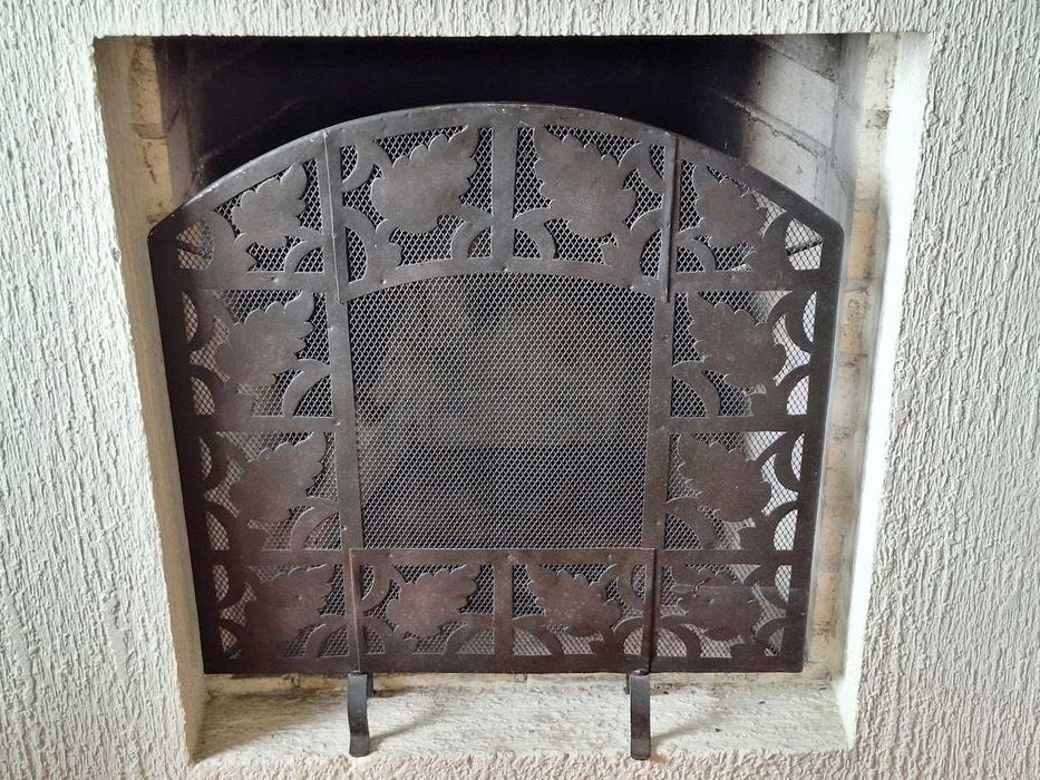 Frente de Lareira som desenhos decorativos