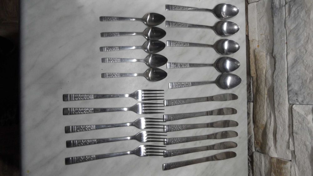 Sztućce obiadowe + łyżeczki