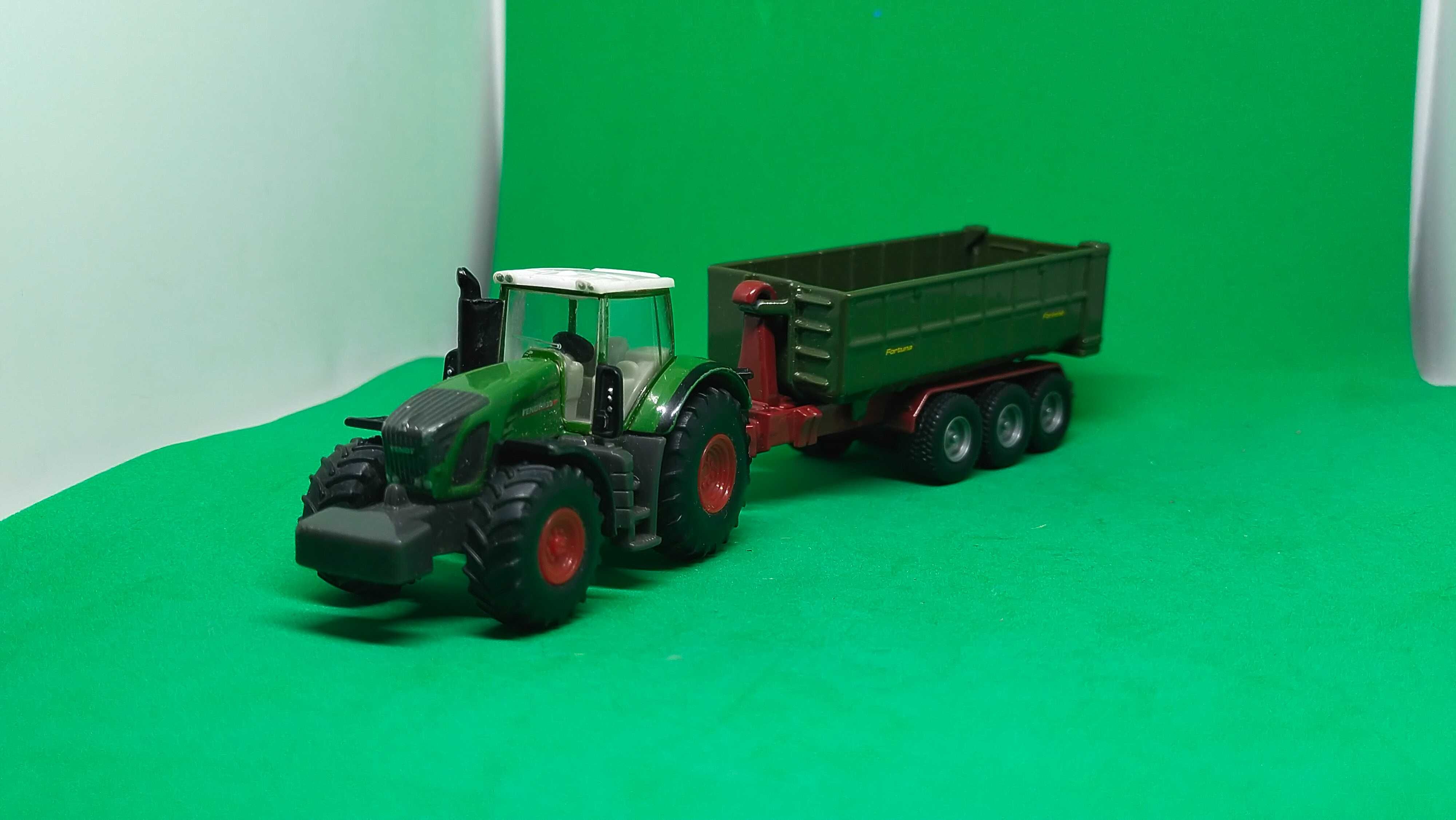 Siku traktor Fendt plus przyczepa Fortuna 1 87