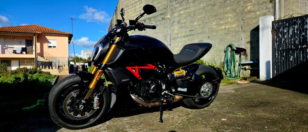 Ducati Diavel 1260s como nova