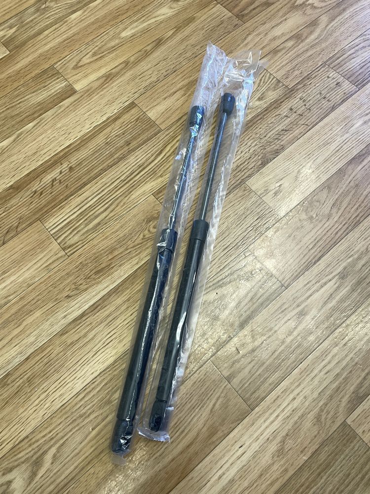 Амортизатор багажника LESJOFORS 8185704 Skoda, Kia, Volkswagen Citroen