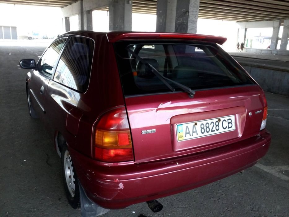 Мазда 323 продам