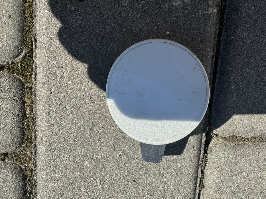 Продам заглушку переднього бампера модель 3/Y